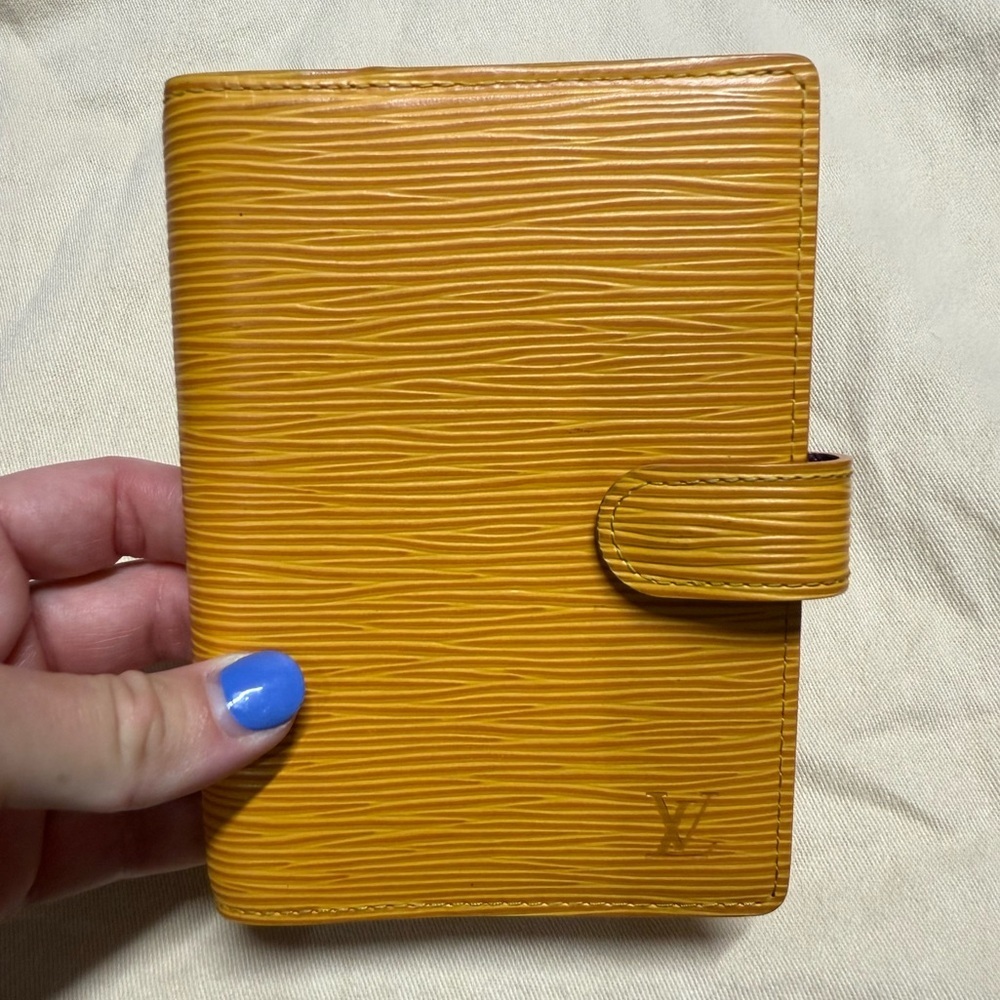 Louis Vuitton small (PM) ring agenda cover in yellow Epi leather